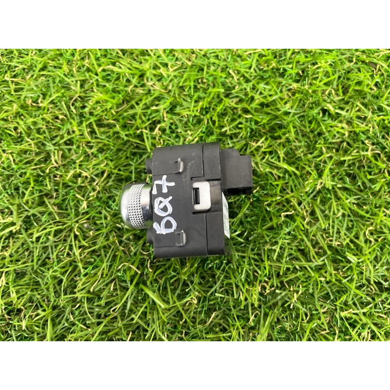 Кнопка регулировки зеркала (электрика / кнопки) AUDI Q7 4M 2018 3.0 TFSi 4M0959565Q