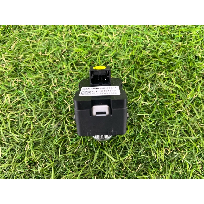 Кнопка регулировки зеркала (электрика / кнопки) AUDI Q7 4M 2018 3.0 TFSi 4M0959565Q