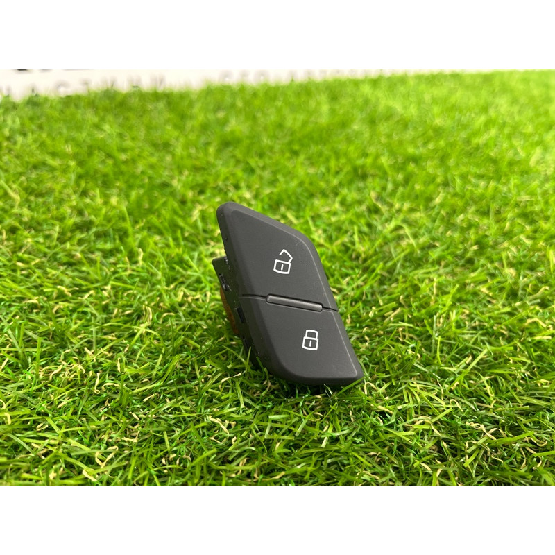 Кнопка блокировки центрального замка (электрика / кнопки) AUDI Q7 4M 2018 3.0 TFSi 4M2962108A5PR