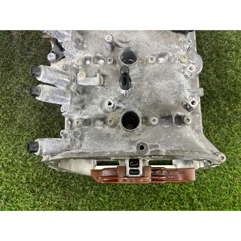 Головка блока цилиндров (двигатель и элементы) AUDI Q5 FY 2018 2.0 TFSI DAYB 06L103064F