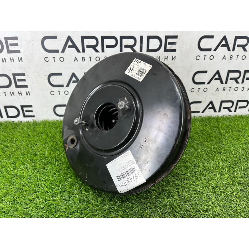 Вакуумный усилитель тормозов (тормозная система) Volkswagen Passat B7 2013 2.5 561614105c