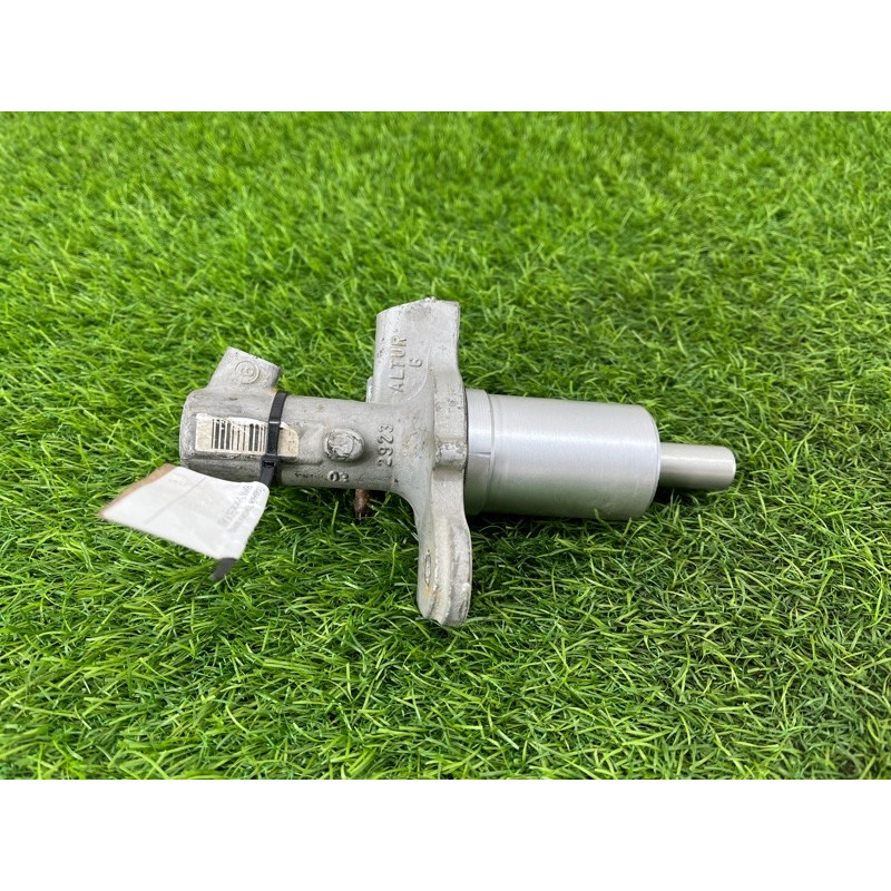 Главный тормозной цилиндр (тормозная система) BMW 5-series E60 M54b30