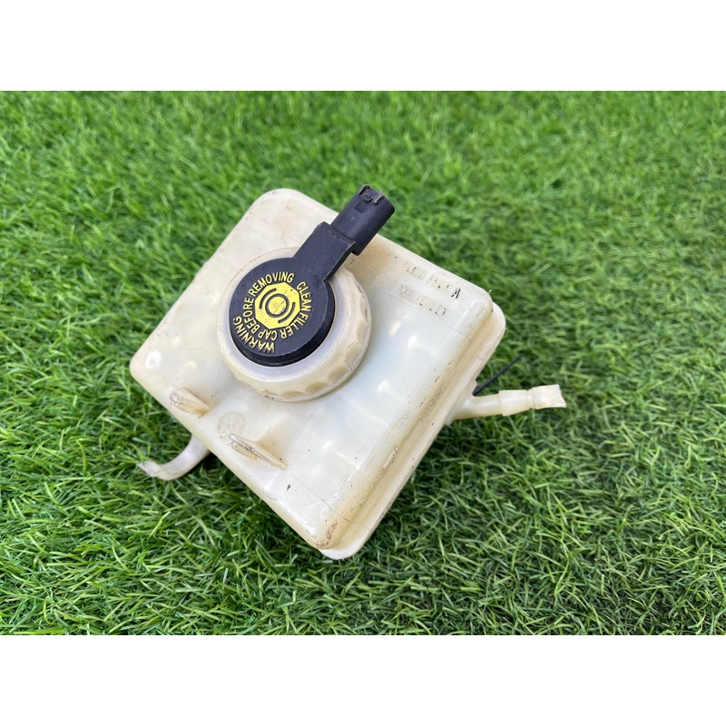 Бачок тормозной жидкости (тормозная система) BMW 5-series E60 M54b30 32067179