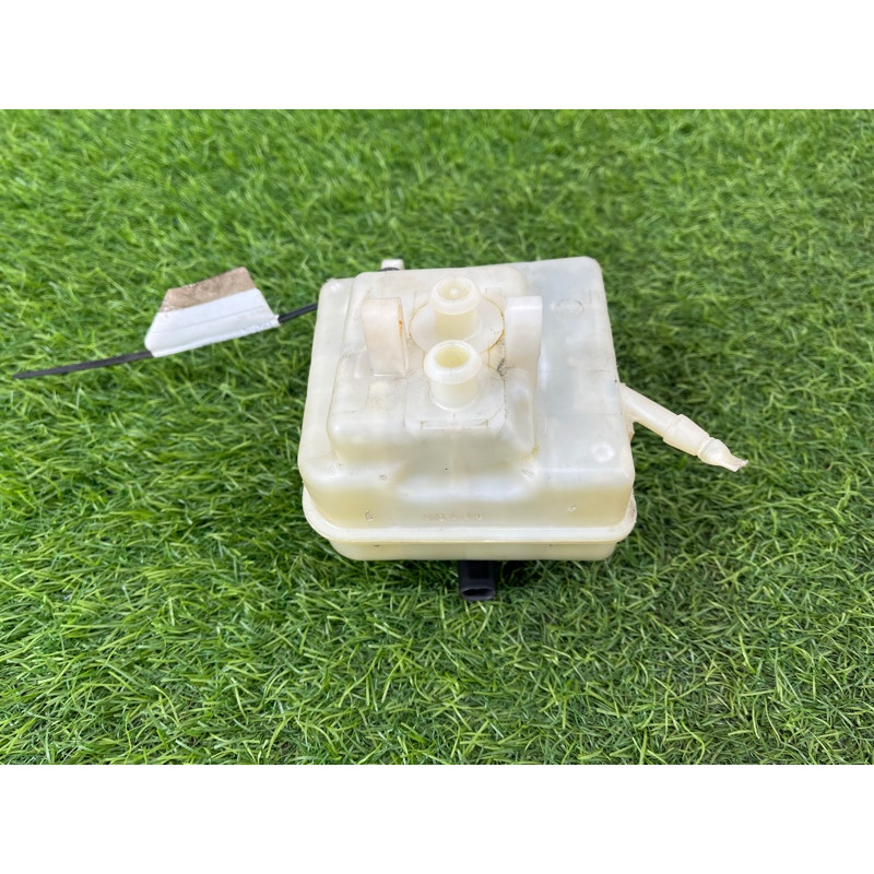 Бачок тормозной жидкости (тормозная система) BMW 5-series E60 M54b30 32067179