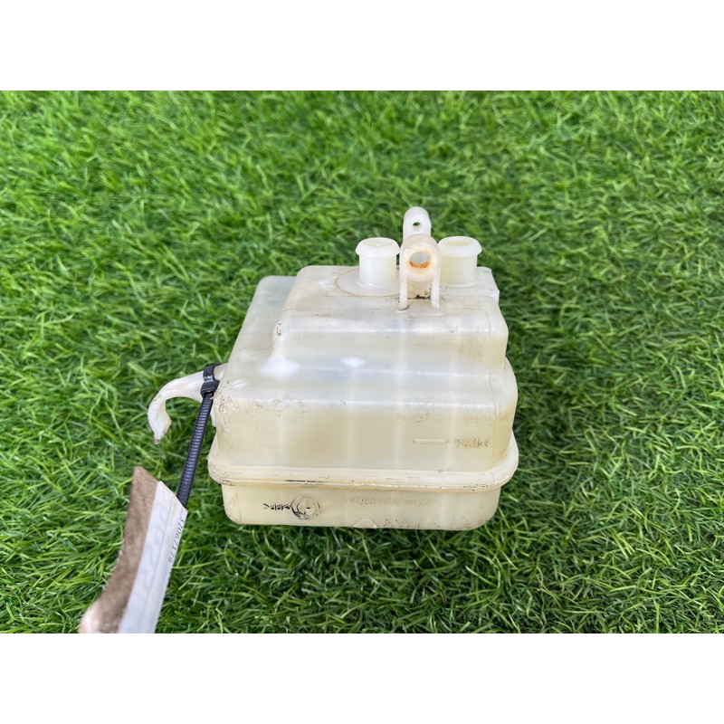 Бачок тормозной жидкости (тормозная система) BMW 5-series E60 M54b30 32067179