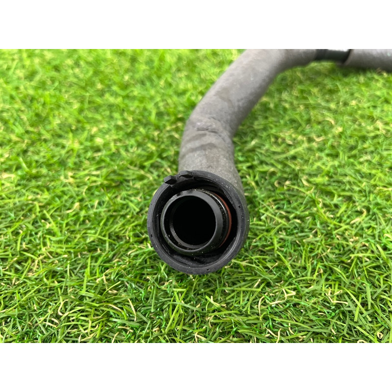 Трубка вентиляции картерных газов (двигатель и элементы) AUDI Q7 4M 2018 3.0 TFSi 06E103217AL