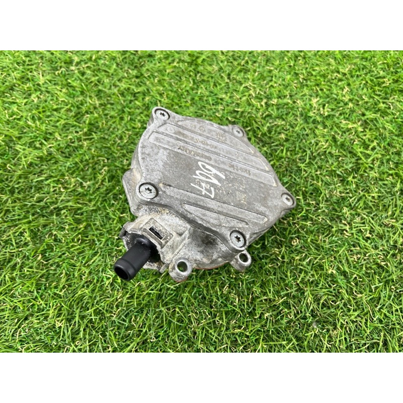 Вакуумный насос (тормозная система) AUDI Q7 4M 2018 3.0 TFSi 06E145100Q