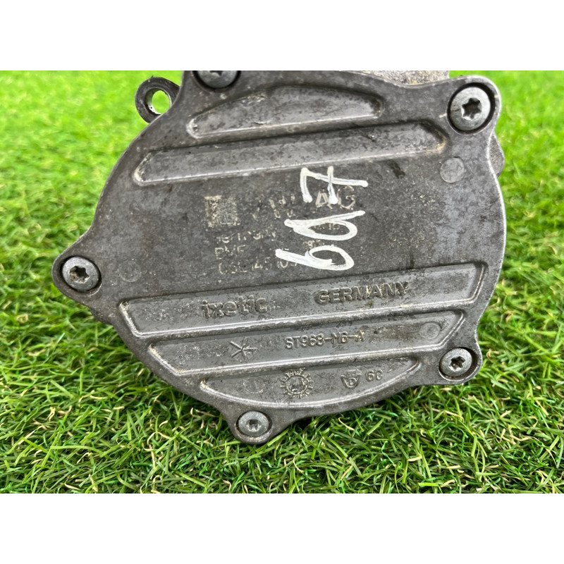 Вакуумный насос (тормозная система) AUDI Q7 4M 2018 3.0 TFSi 06E145100Q