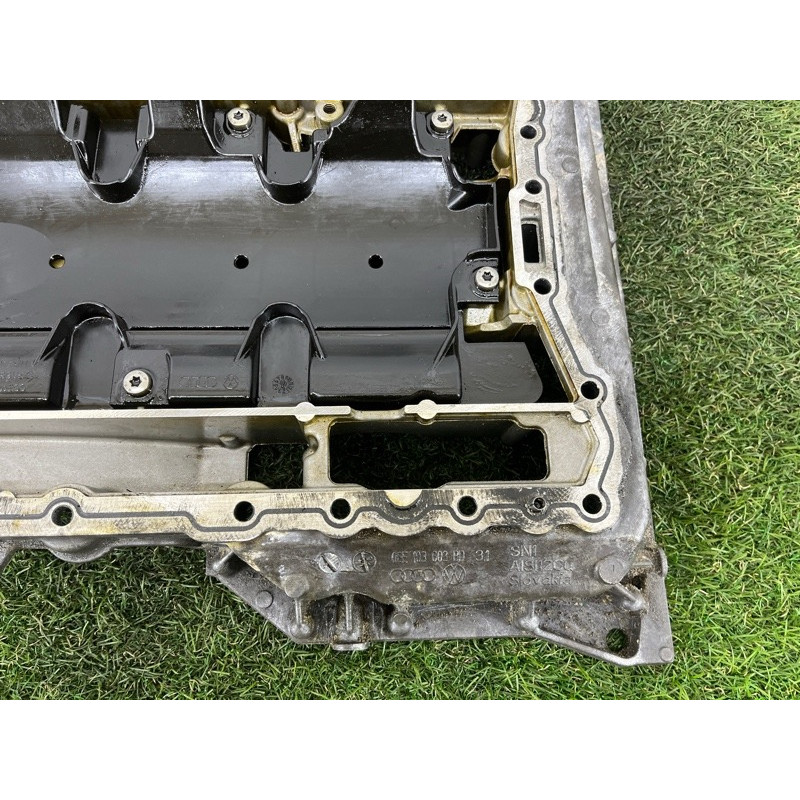 Полуподдон масляный (двигатель и элементы) AUDI Q7 4M 2018 3.0 TFSi 06E103601BH