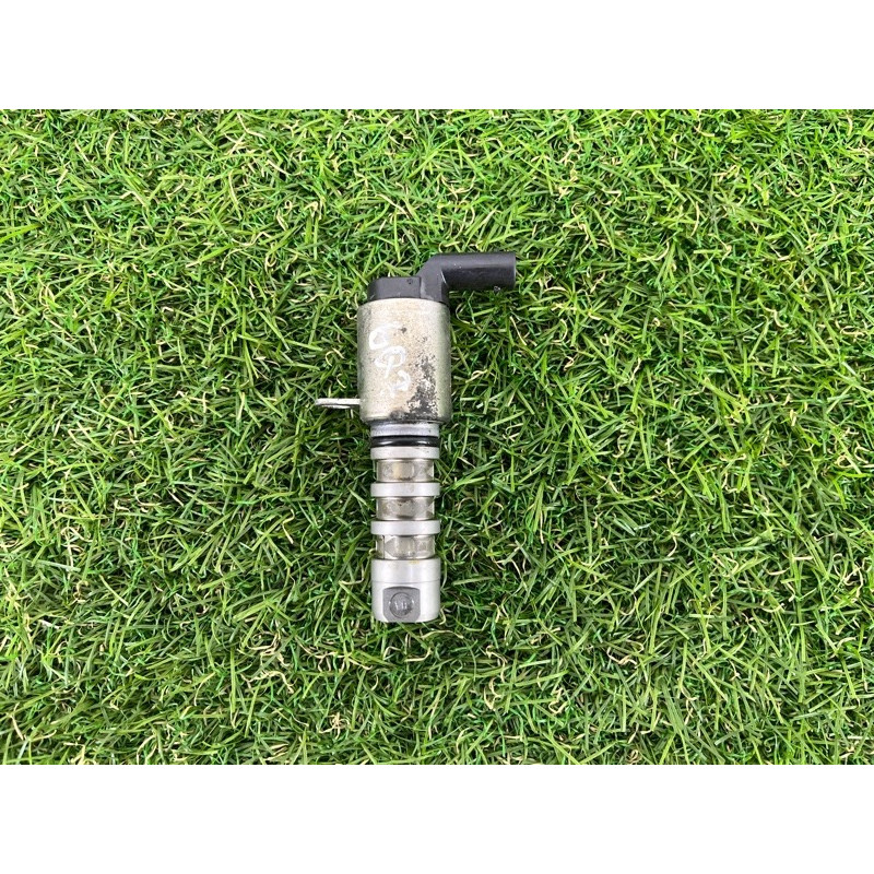 Клапан фазорегулятора (электрика двигателя) AUDI Q7 4M 2018 3.0 TFSi 06E109257T