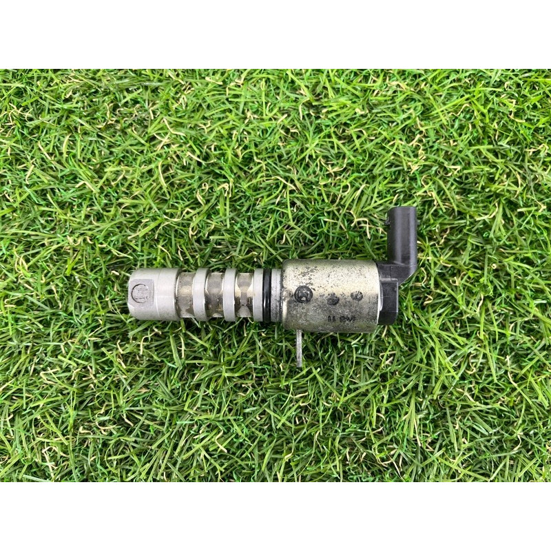 Клапан фазорегулятора (электрика двигателя) AUDI Q7 4M 2018 3.0 TFSi 06E109257T