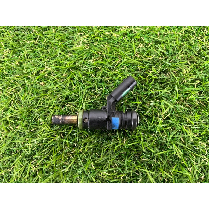 Форсунка топливная (топливная система) AUDI Q7 4M 2018 3.0 TFSi 06E906031A