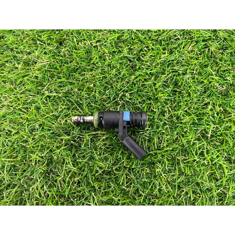 Форсунка топливная (топливная система) AUDI Q7 4M 2018 3.0 TFSi 06E906031A