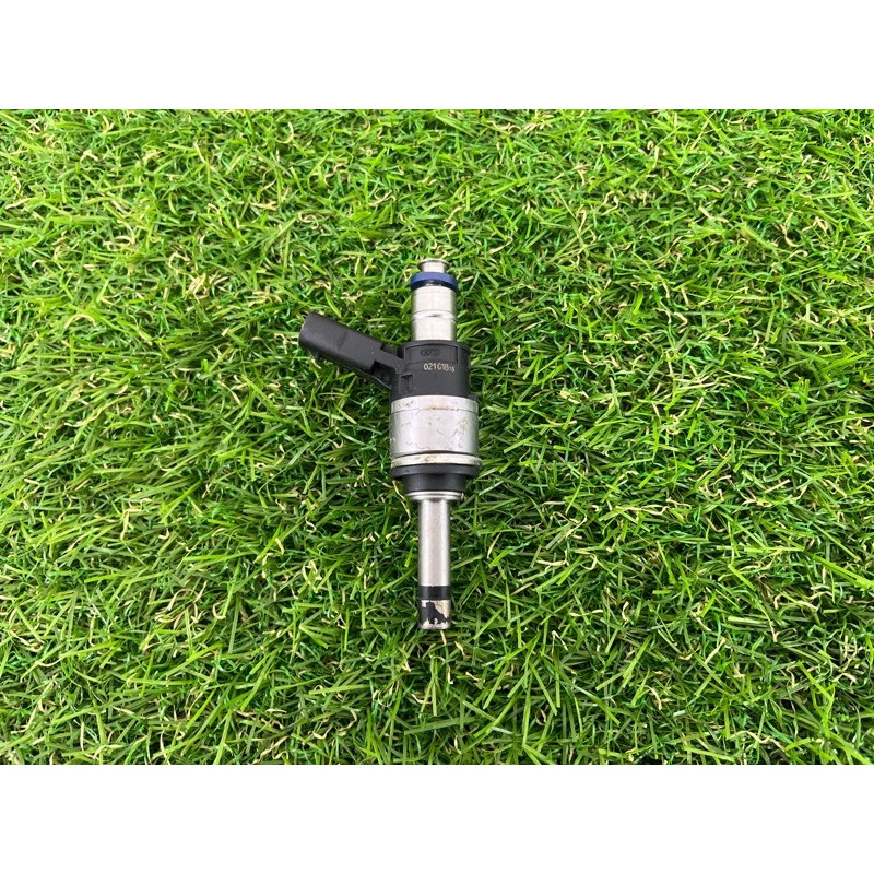 Форсунка топливная (топливная система) AUDI Q7 4M 2018 3.0 TFSi 06C906036H