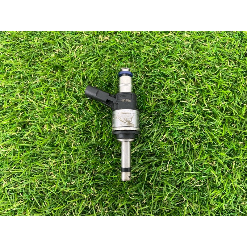 Форсунка топливная (топливная система) AUDI Q7 4M 2018 3.0 TFSi 06C906036H