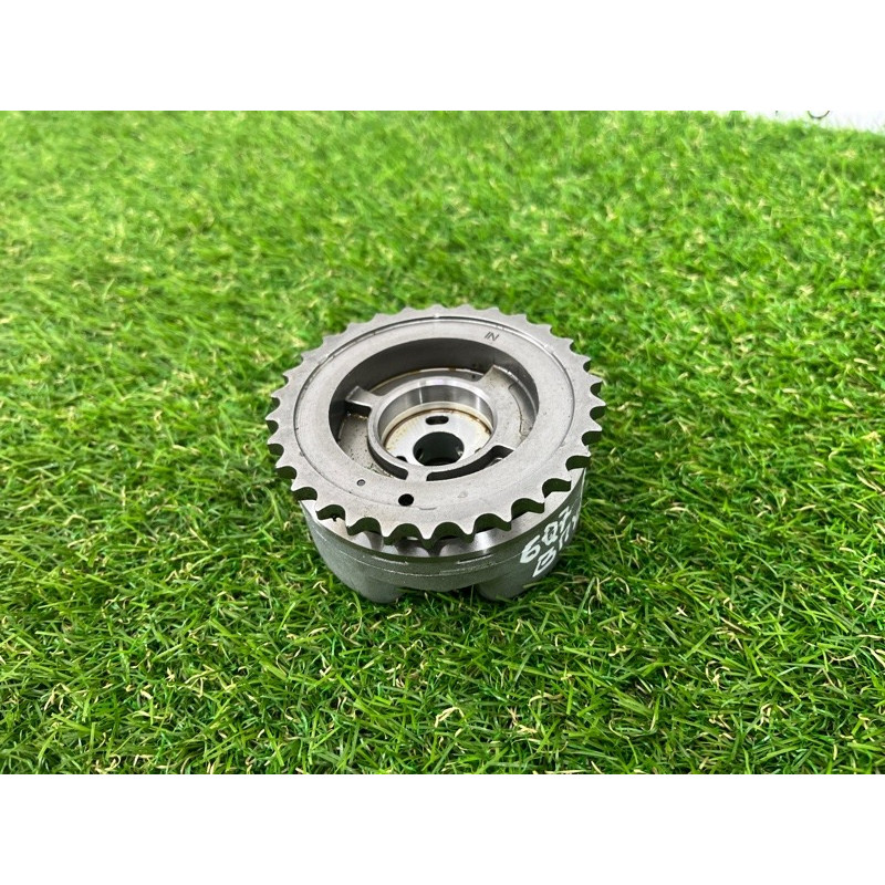 Регулятор фаз газораспределения (двигатель и элементы) AUDI Q7 4M 2018 3.0 TFSi 06E109083P