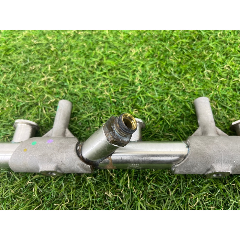 Топливная рампа (топливная система) AUDI Q7 4M 2018 3.0 TFSi 06E130090AJ