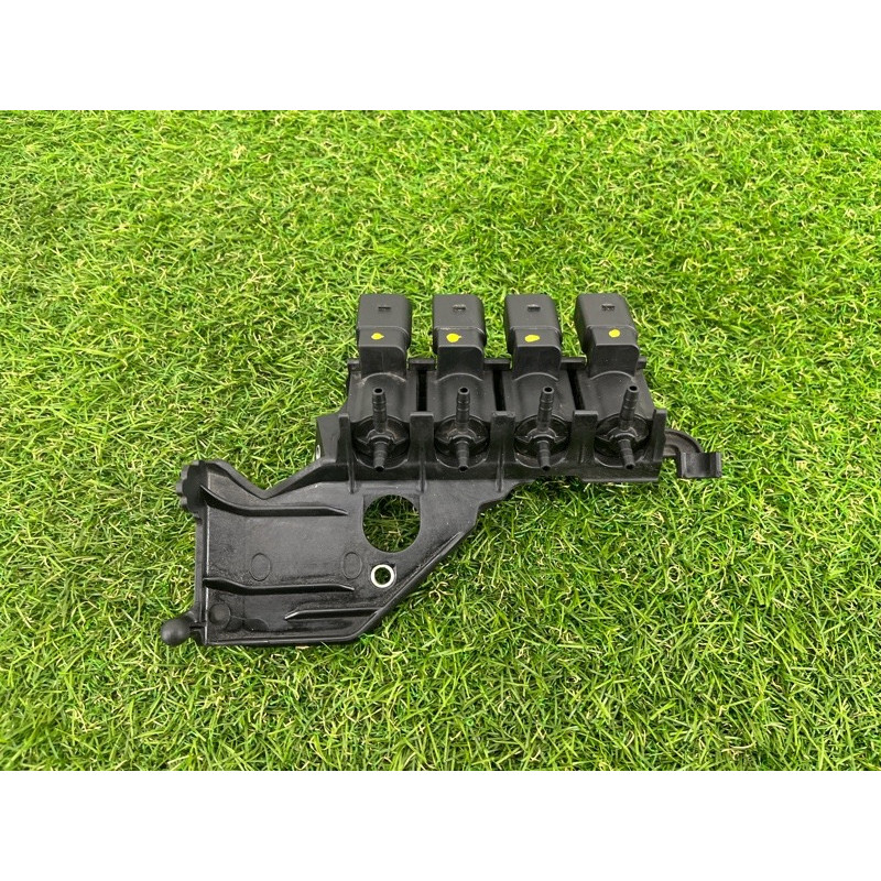 Вакуумный клапан (двигатель и элементы) AUDI Q7 4M 2018 3.0 TFSi 037906283C