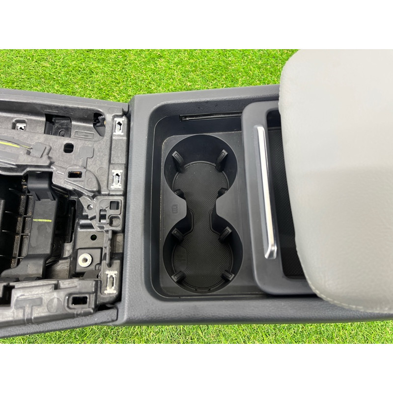 Центральная консоль (салон) AUDI Q5 FY 2018 2.0 TFSI DAYB 80A864207BQW6