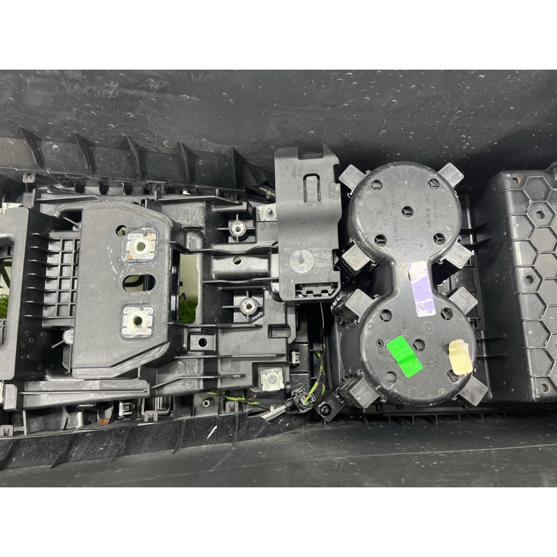 Центральная консоль (салон) AUDI Q5 FY 2018 2.0 TFSI DAYB 80A864207BQW6