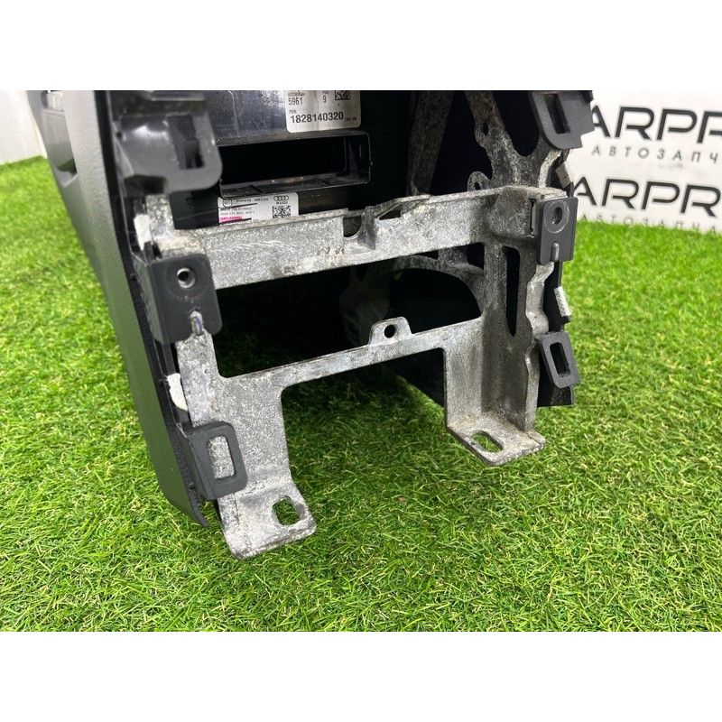 Центральная консоль (салон) AUDI Q5 FY 2018 2.0 TFSI DAYB 80A864207BQW6