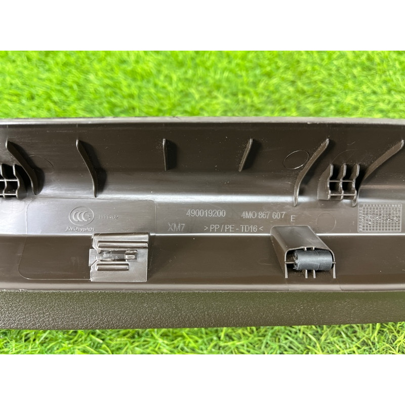 Обшивка крышки багажника (салон) AUDI Q7 4M 2018 3.0 TFSi 4M0867607EJN5