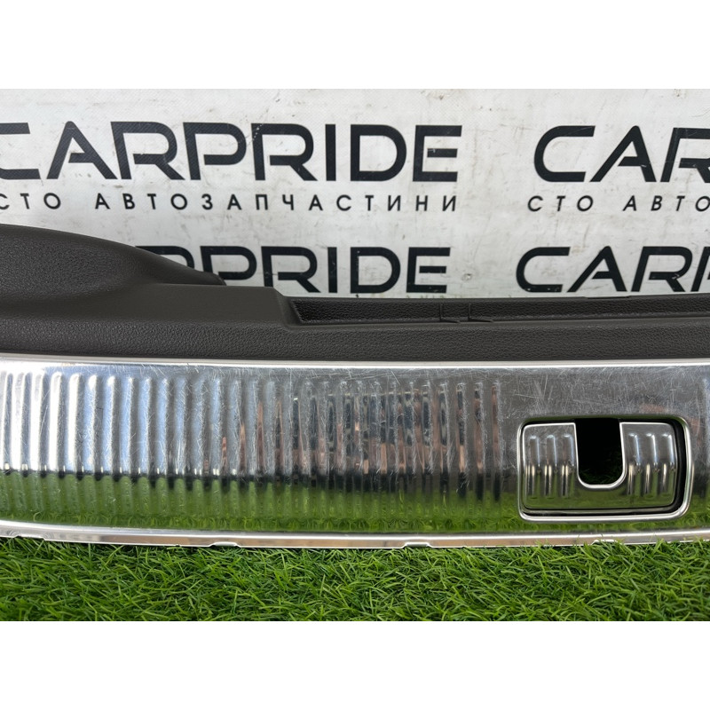 Накладка замка крышки багажника (салон) AUDI Q7 4M 2018 3.0 TFSi 4M0864483KJN5