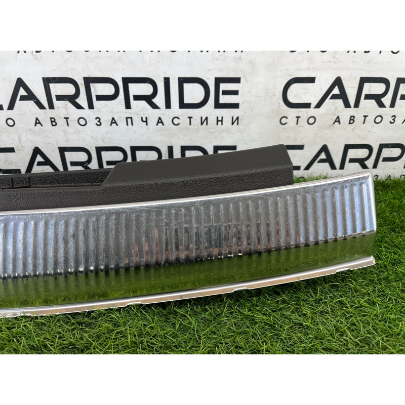 Накладка замка крышки багажника (салон) AUDI Q7 4M 2018 3.0 TFSi 4M0864483KJN5