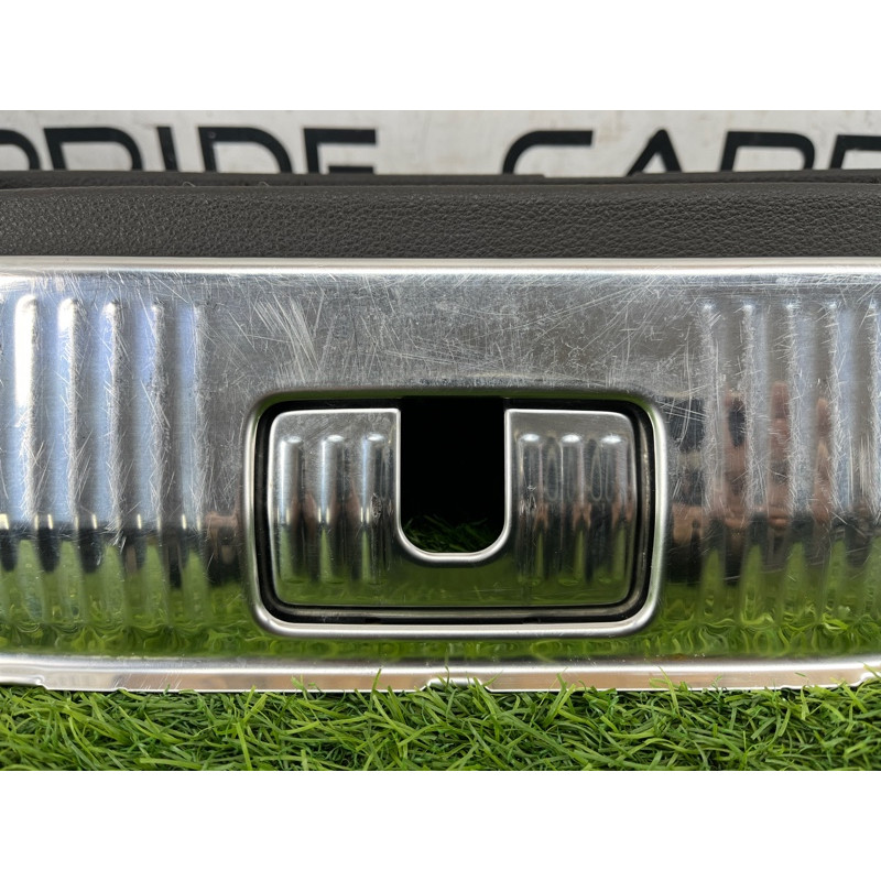 Накладка замка крышки багажника (салон) AUDI Q7 4M 2018 3.0 TFSi 4M0864483KJN5