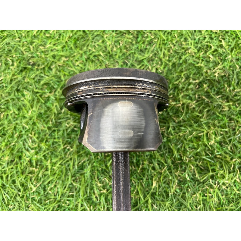 Поршень с шатуном (двигатель и элементы) CHEVROLET Volt 1 2012 1.4 55571061