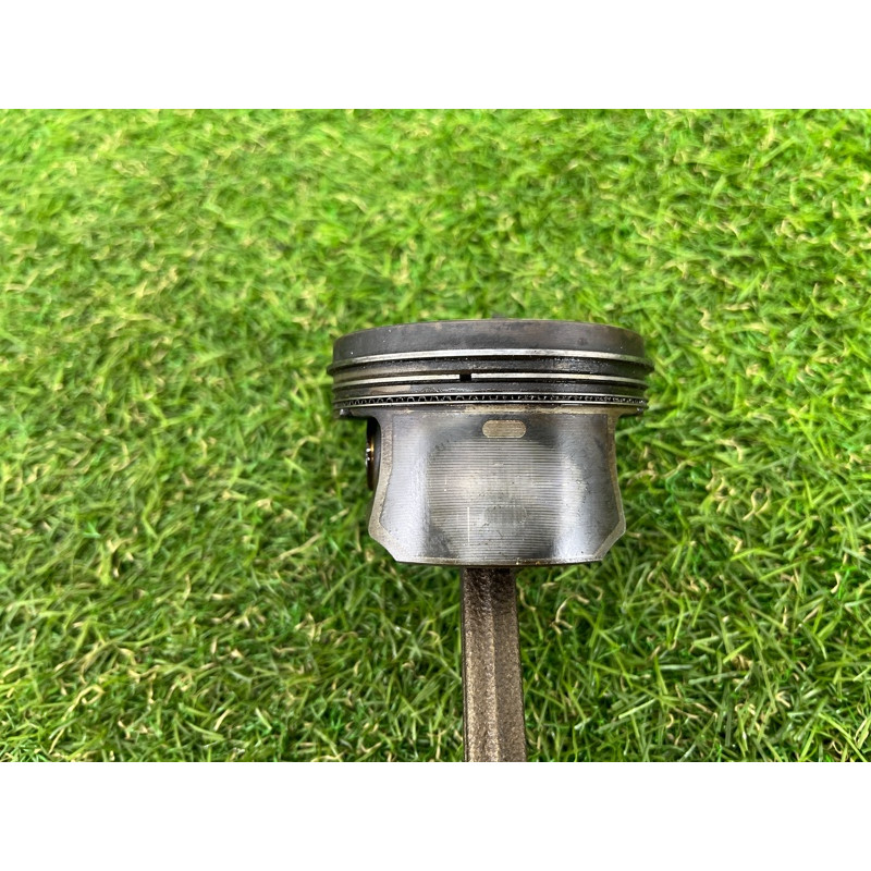 Поршень с шатуном (двигатель и элементы) CHEVROLET Volt 1 2012 1.4 55571061