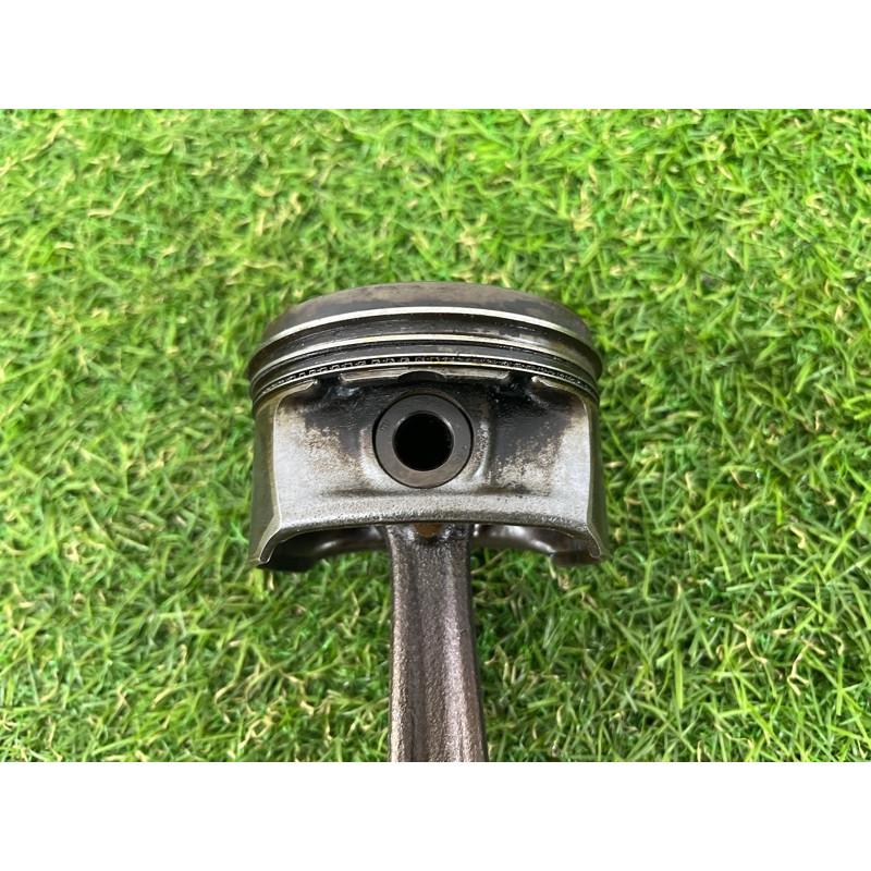 Поршень с шатуном (двигатель и элементы) CHEVROLET Volt 1 2012 1.4 55571061