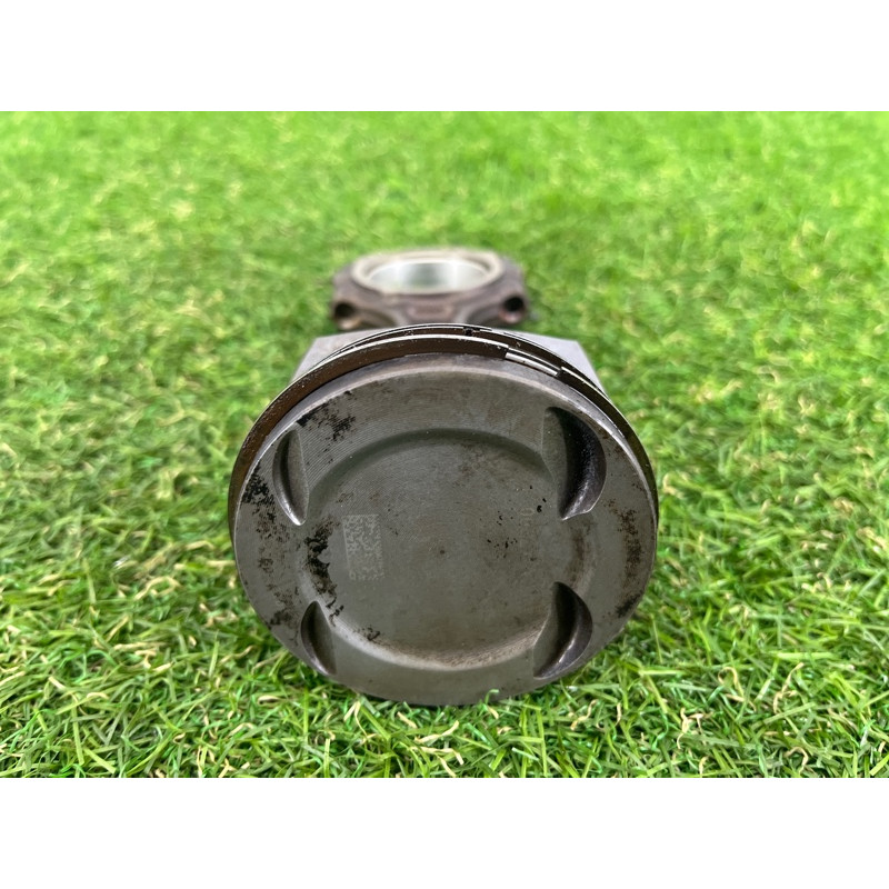 Поршень с шатуном (двигатель и элементы) CHEVROLET Volt 1 2012 1.4 55571061