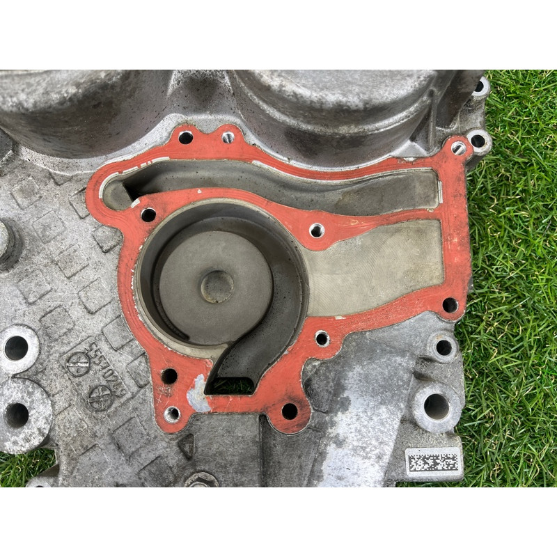 Передняя крышка мотора (двигатель и элементы) CHEVROLET Volt 1 2012 1.4 55581013