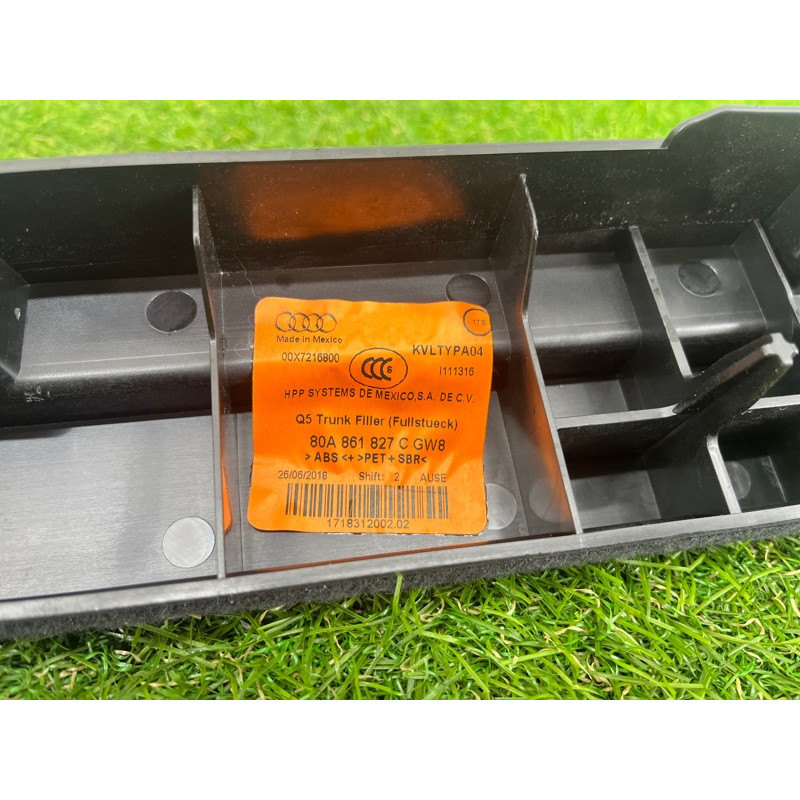 Обшивка багажника (салон) AUDI Q5 FY 2018 2.0 TFSI DAYB 80A861827CGW8