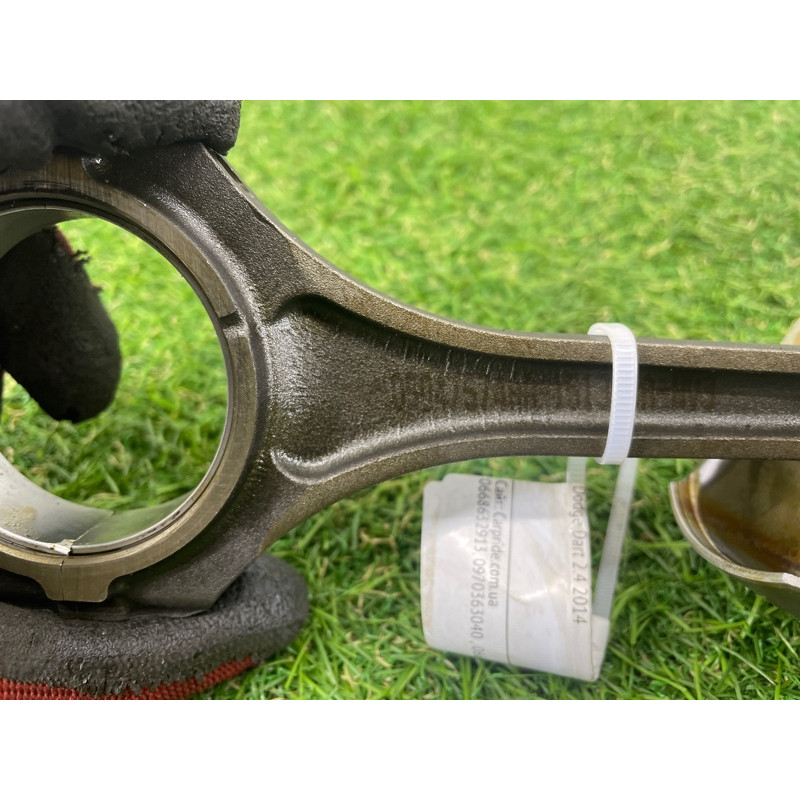 Поршень с шатуном (двигатель и элементы) Dodge Dart PF 2014 2.4 68191813AA