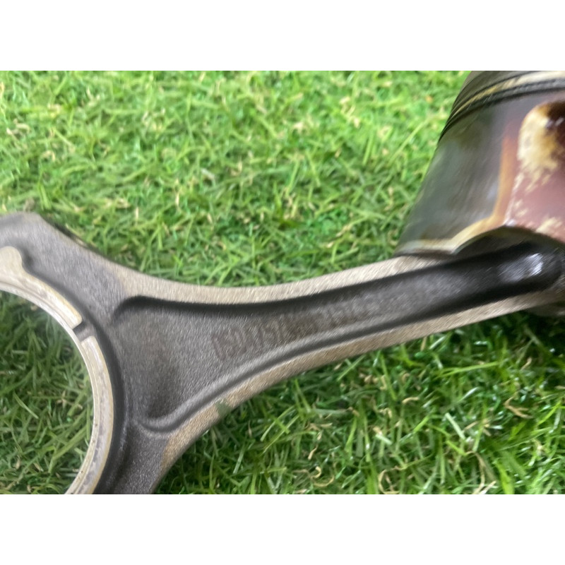 Поршень с шатуном (двигатель и элементы) Dodge Dart PF 2014 2.4 68191813AA