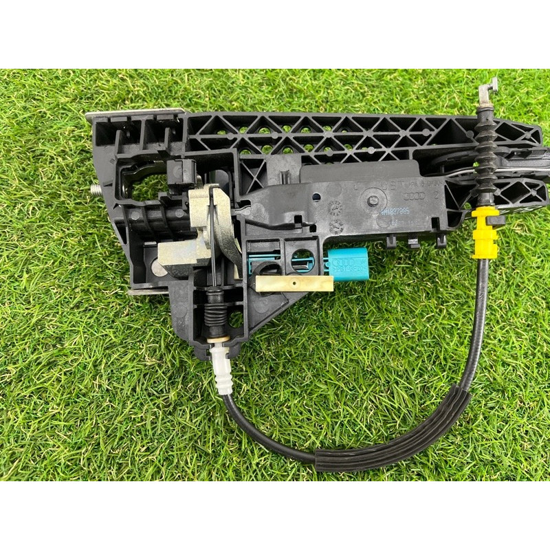 Ручка двери внешняя (кузов и элементы) AUDI A7 4G 2013 3.0 CGXB 4H0837205GRU