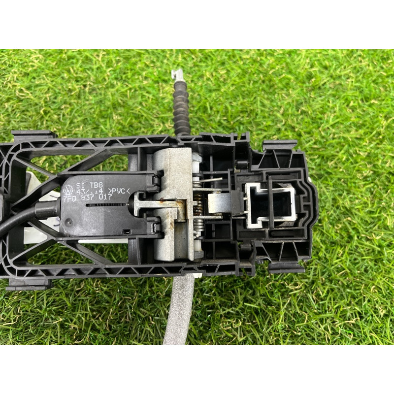 Ручка двери внешняя (кузов и элементы) Volkswagen Touareg FL 2015 3.6 7P6837206GGRU