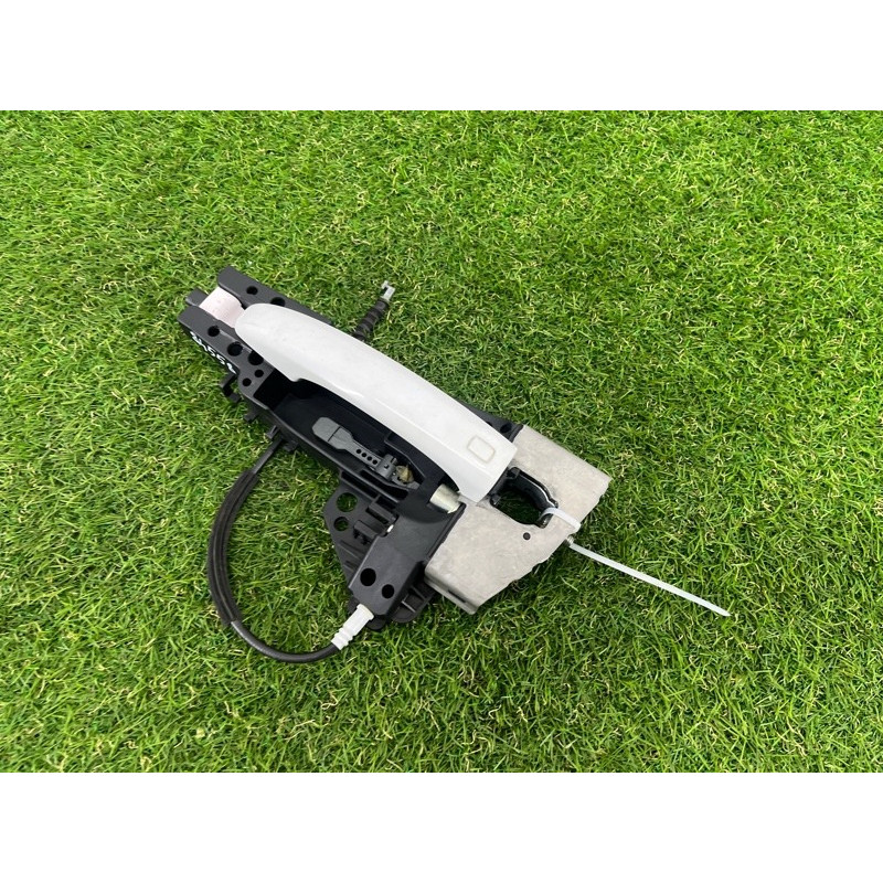 Ручка двери внешняя (кузов и элементы) AUDI Q5 8R 2012 3.2 CALB 8T0837205AGRU