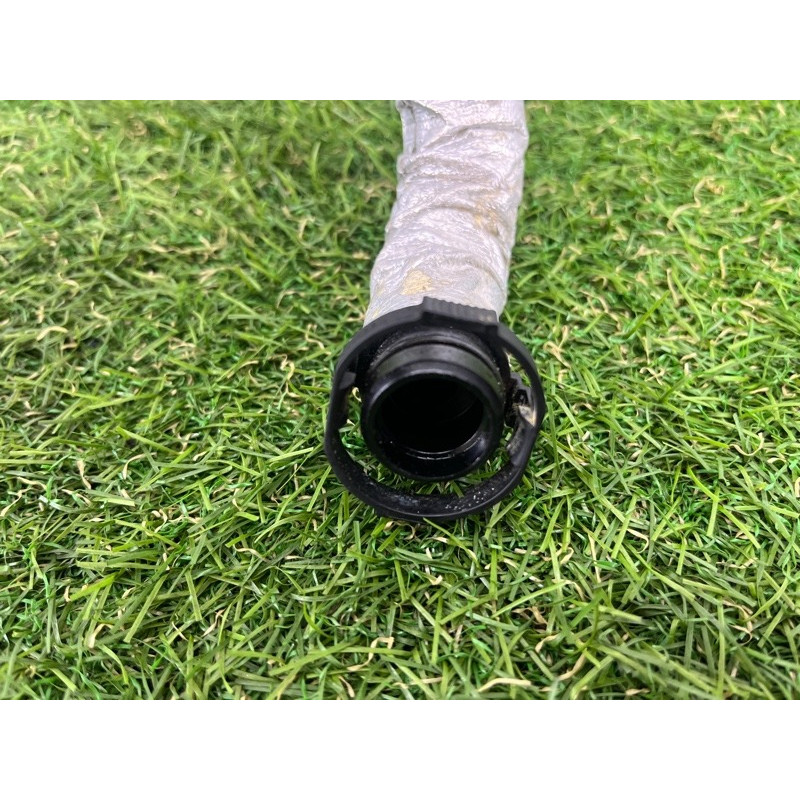 Трубка насоса вторинного повітря (двигун та елементи) AUDI Q7 4M 2018 3.0 TFSi 06E131143BF