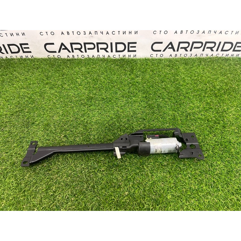 Моторчик регулировки сидения (электрика) Volkswagen Touareg NF 2011 3.6 8K0881183A