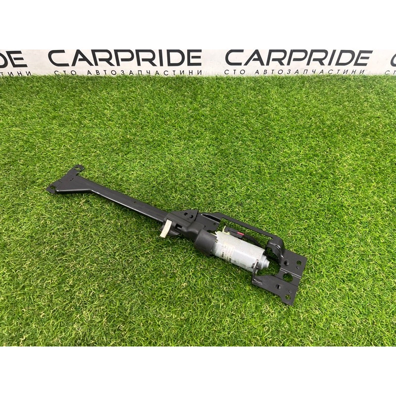 Моторчик регулировки сидения (электрика) Volkswagen Touareg NF 2011 3.6 8K0881183A