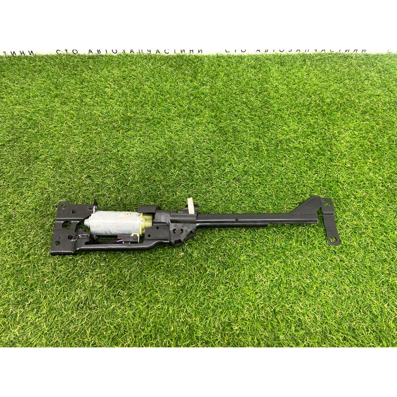 Моторчик регулировки сидения (электрика) Volkswagen Touareg NF 2011 3.6 8K0881183A