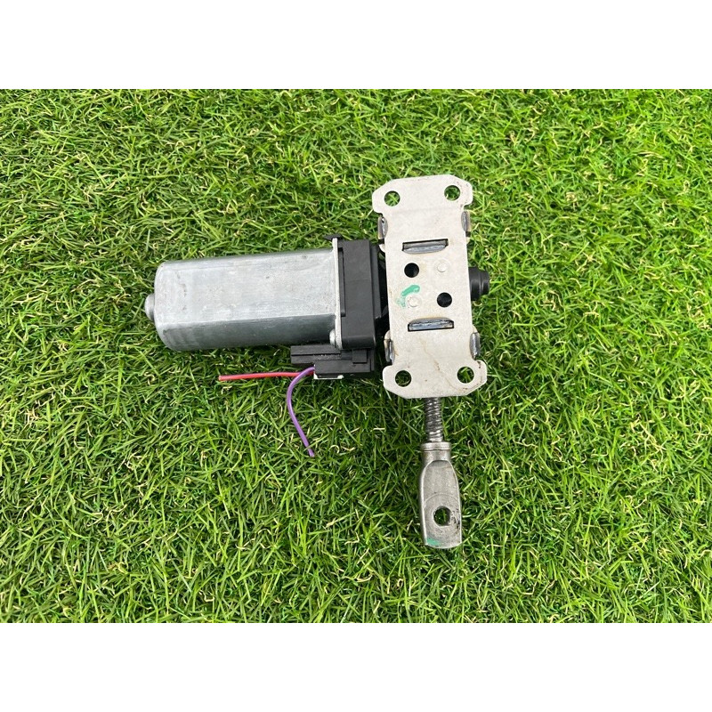 Моторчик регулювання сидіння (електрика) Volkswagen Touareg NF 2012 3.0 8K0959762
