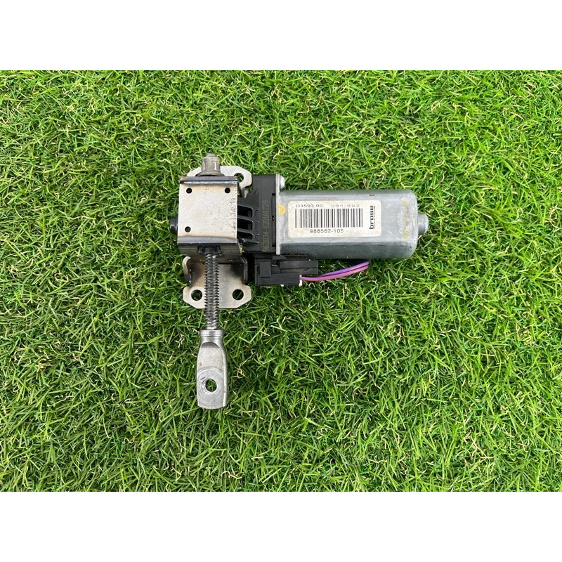 Моторчик регулировки сидения (электрика) Volkswagen Touareg FL 2015 3.6 8K0959762