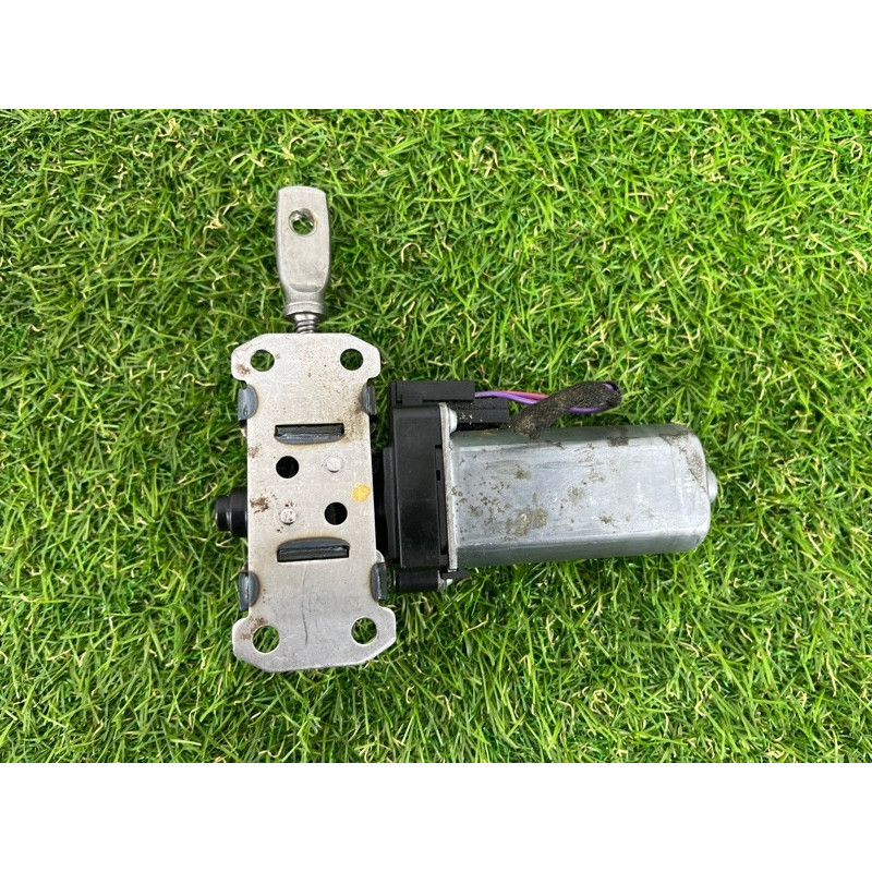 Моторчик регулировки сидения (электрика) Volkswagen Touareg FL 2015 3.6 8K0959762