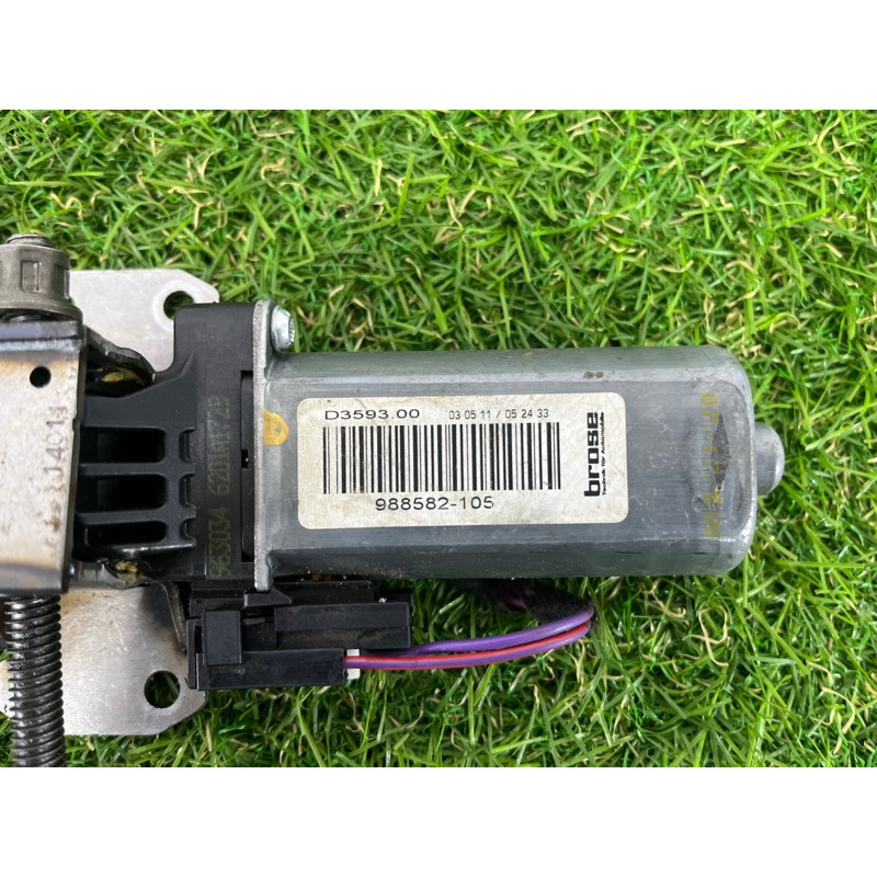 Моторчик регулировки сидения (электрика) Volkswagen Touareg FL 2015 3.6 8K0959762