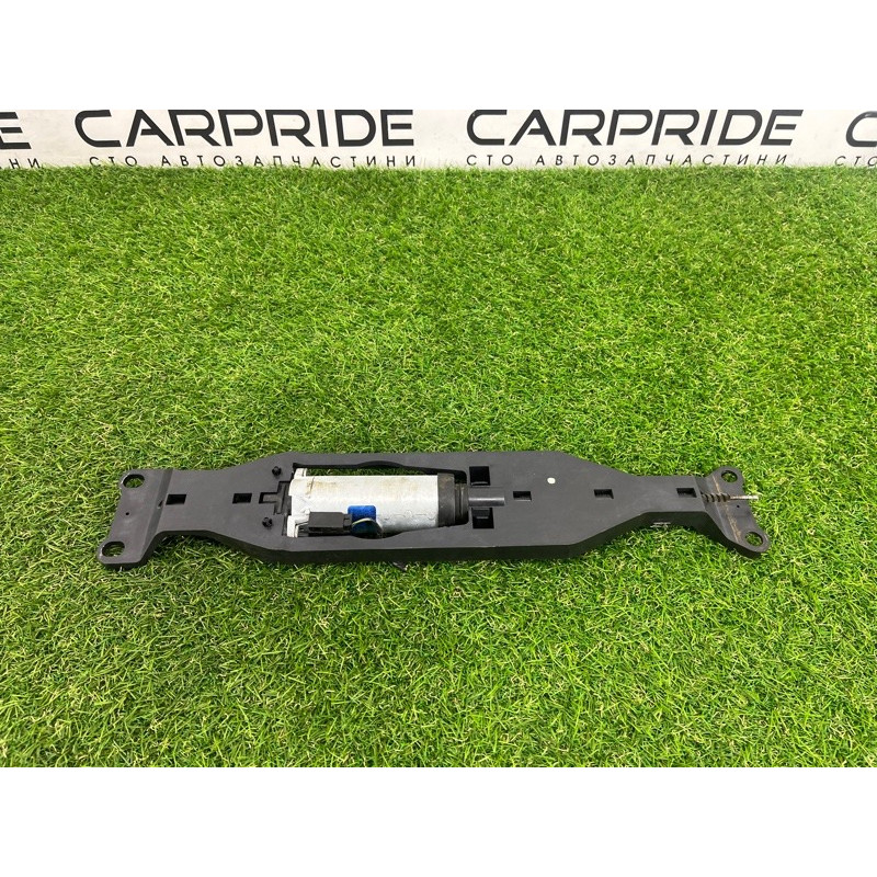 Моторчик регулировки сидения (электрика) BMW X5 E70 2008 4.8 N62/TU 67317075945