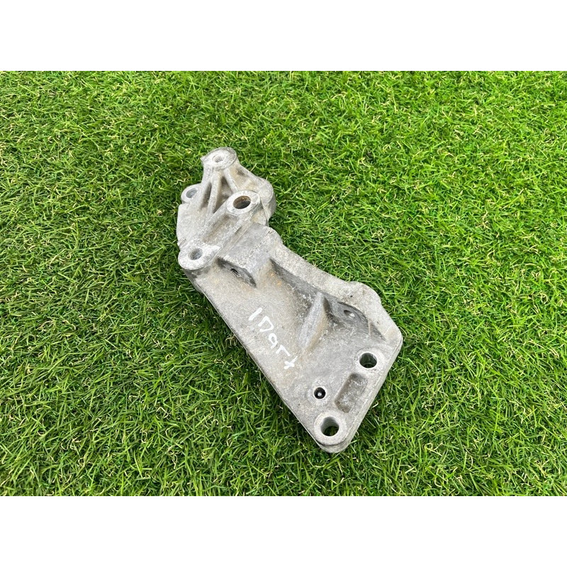 Кронштейн генератора (кронштейны двигателя) Dodge Dart PF 2014 2.4 4627154AC